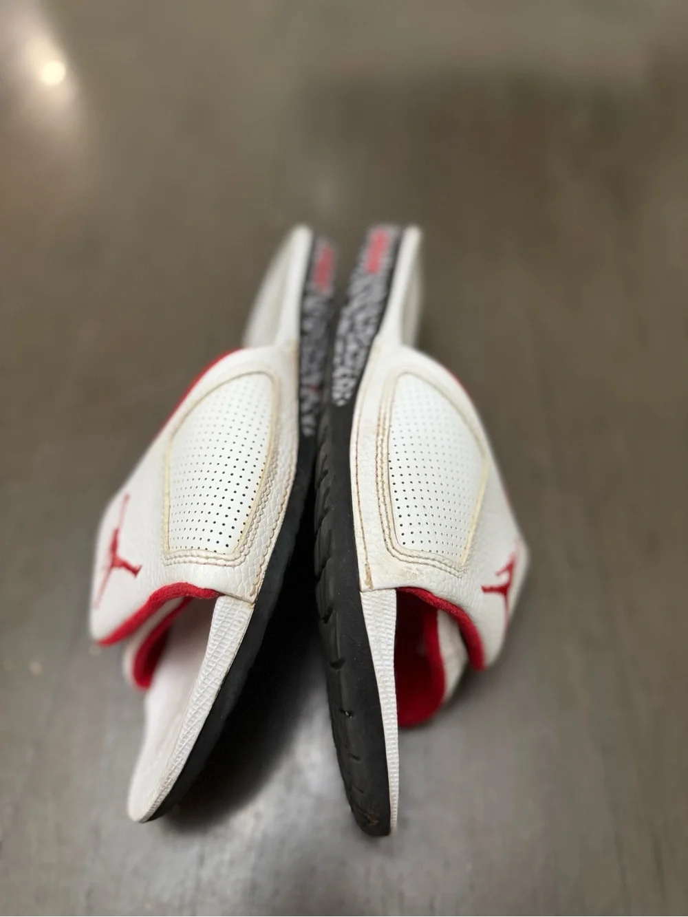Jordan slides bold